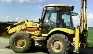 Оказываем услуги экскаватора погрузчика в Сыктывкаре