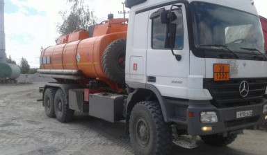 Автотопливозаправщик Мерседес вездеход
