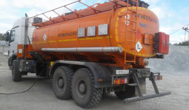 Автотопливозаправщик Мерседес вездеход