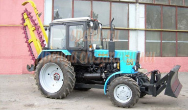 Услуги трактора траншеекопателя в Иркутске