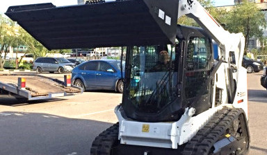 Аренда мини-погрузчика Bobcat T590 kovshovyj