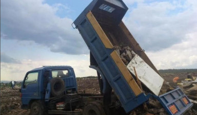 Вывозим мусор после ремонта