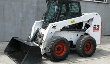 Услуги Bobcat (ковш). Мини-огрузчик в аренду.