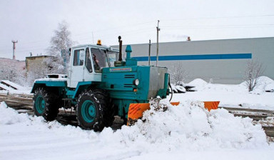 Уборка снега трактором Т-150