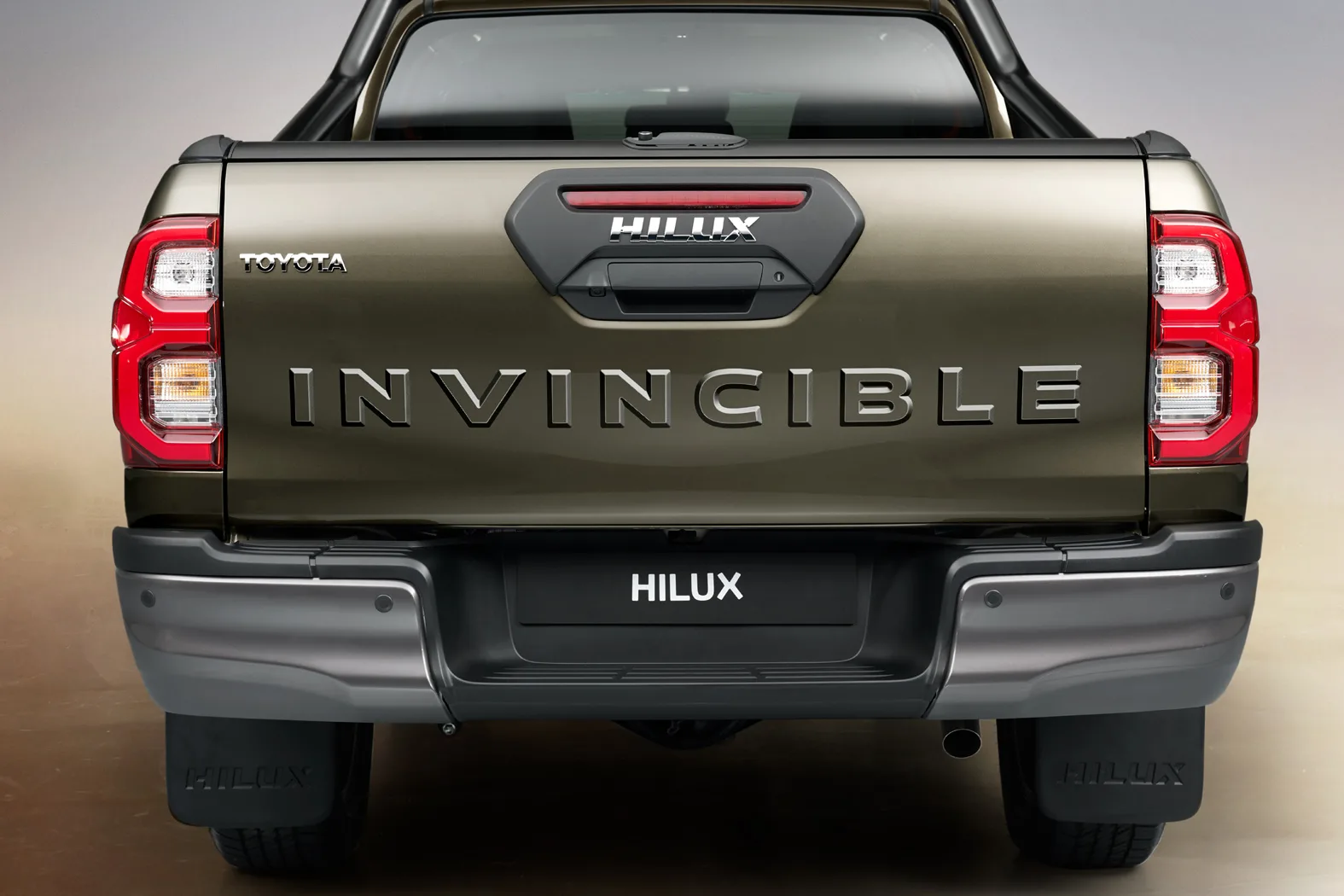 Toyota Hilux Invincible 