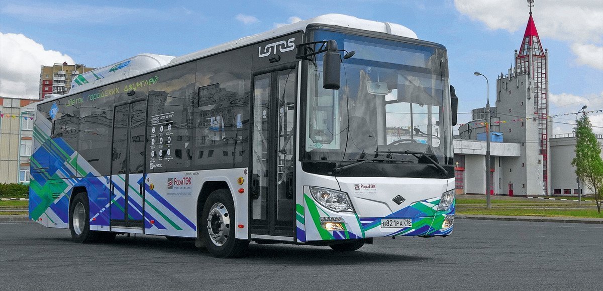 Автобус Лотос-105