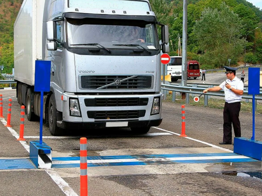 Платон м 4. Платон система весогабаритного контроля.. Автоматический пост весогабаритного контроля. Весовая для грузовых автомобилей. Автоматический пункт весового и габаритного контроля.