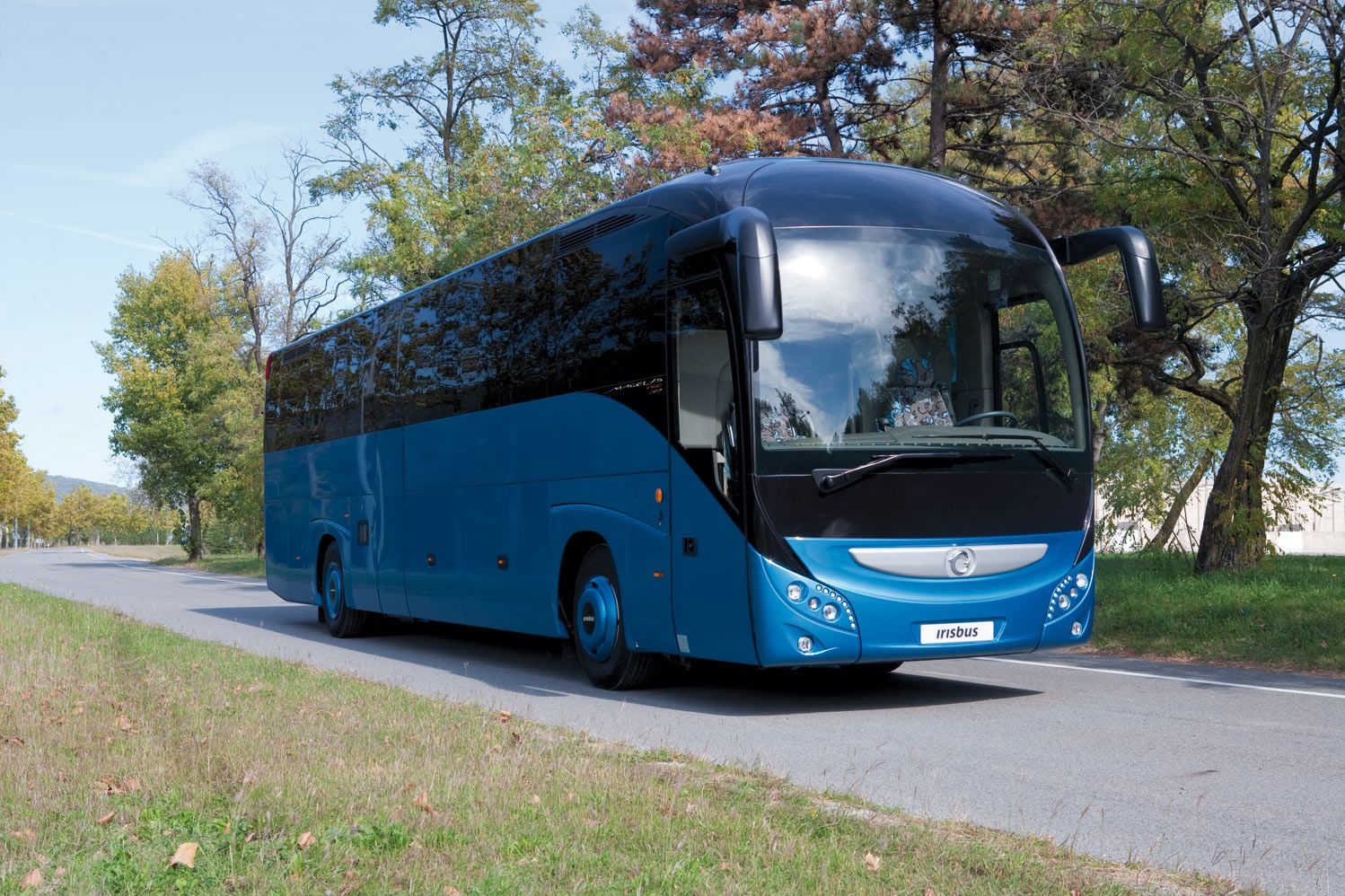 Туристический автобус Iveco Magelys