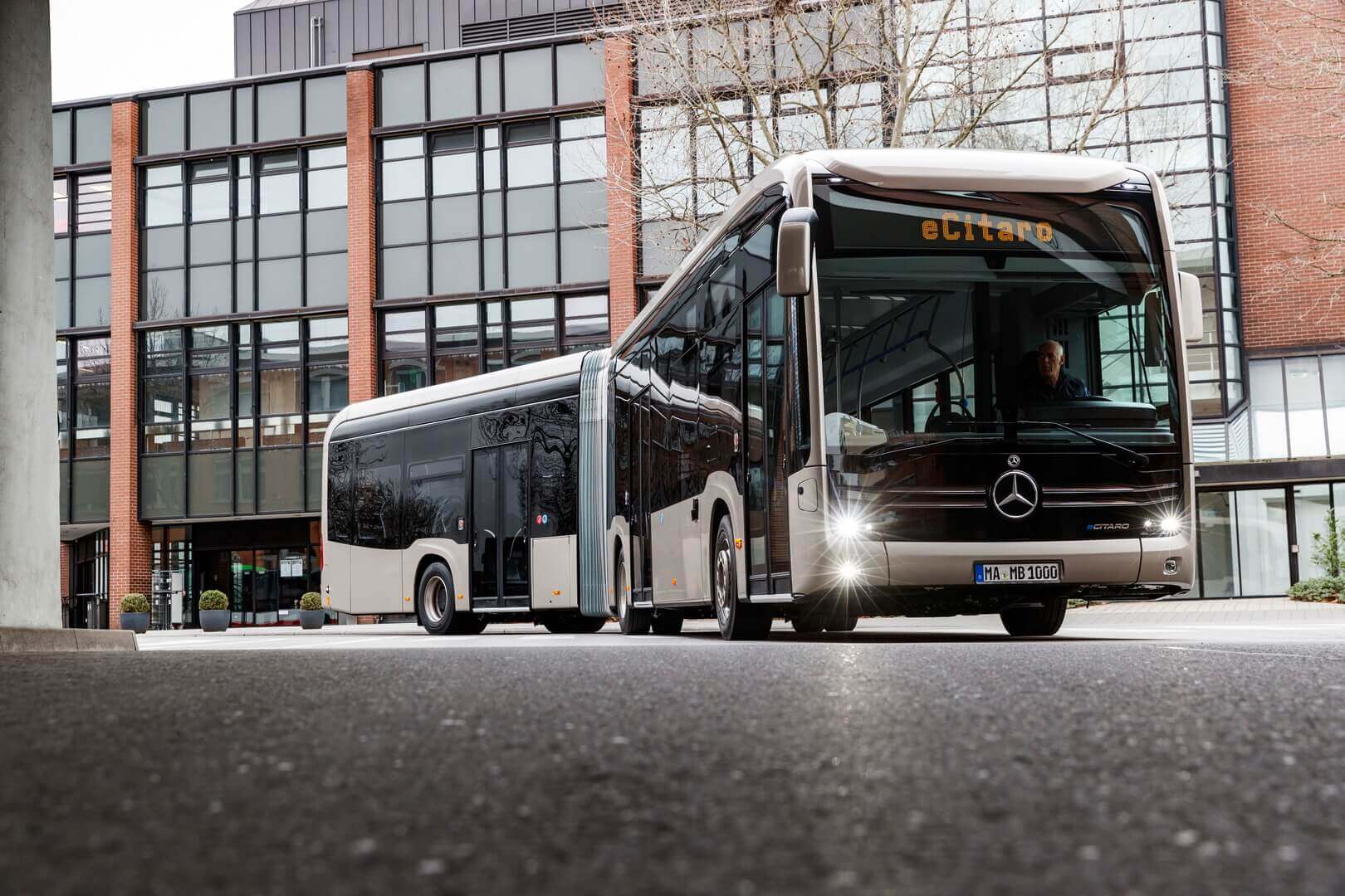 Сочлененный автобус Mercedes-Benz eCitaro G